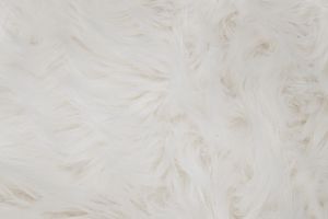 Tapis descente de lit imitation fourrure blanche 60 x 90 cm MEGEVE