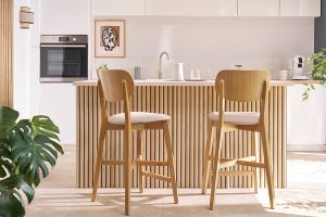Tabourets de bar en bois clair chêne et tissu beige H65 cm (lot de 2) LUCIA