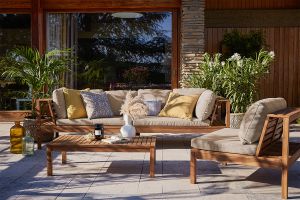 Salon de jardin d'angle 6 places en bois massif avec coussins déhoussables taupe BELIZE