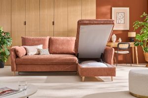 Canapé d'angle convertible réversible avec coffre 3-4 places en tissu effet velours terre brûlée et bois clair DRISS