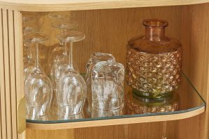 Buffet haut vintage avec portes coulissantes bois clair chêne L70 cm EPIC